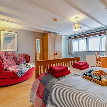 Riverside Barn Tatil Evi